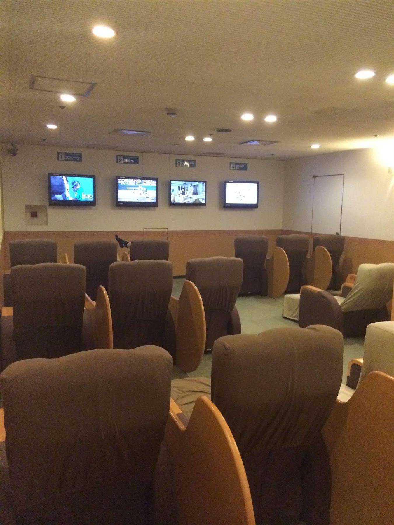 Capsule Hotel Asahi Plaza Shinsaibashi Осака Екстериор снимка