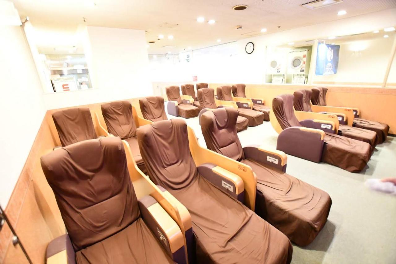 Capsule Hotel Asahi Plaza Shinsaibashi Осака Екстериор снимка