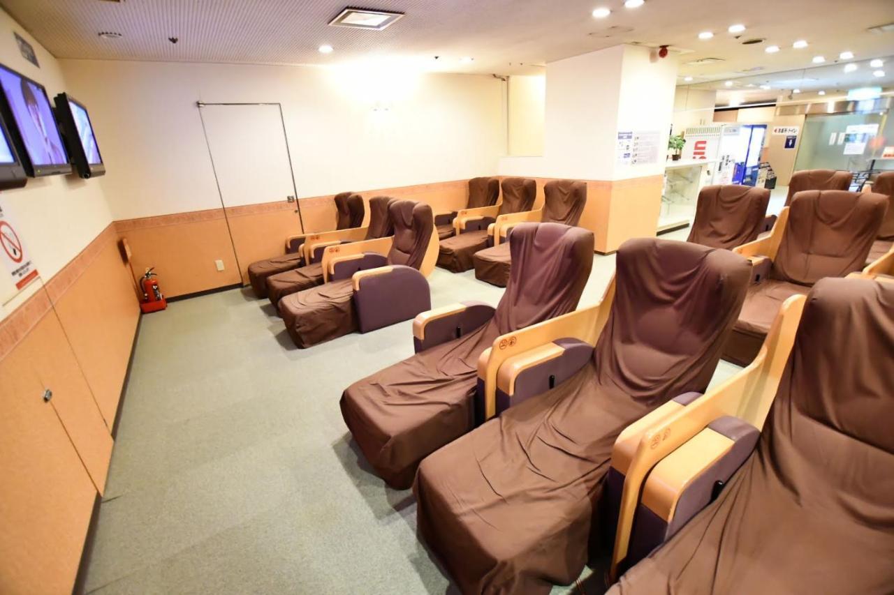 Capsule Hotel Asahi Plaza Shinsaibashi Осака Екстериор снимка